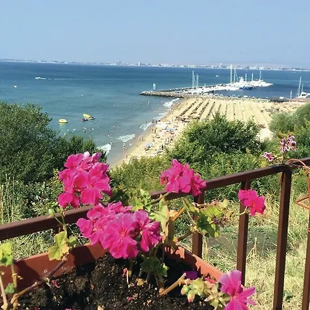 One-bedroom In Sv. Vlas شقة *